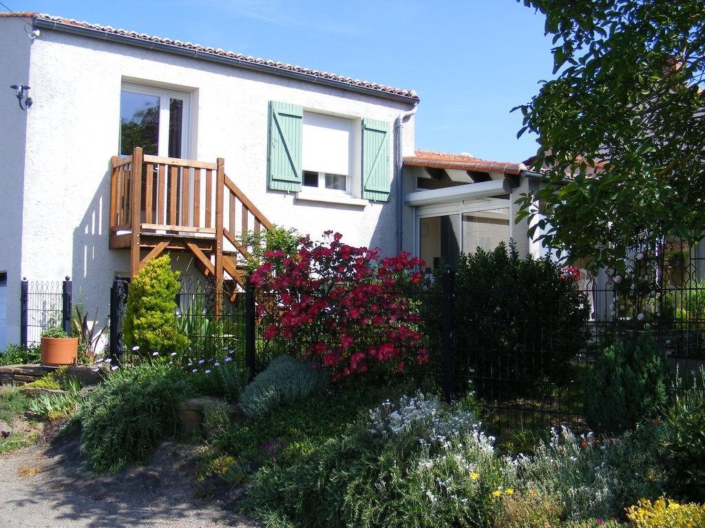 Chambres D'Hotes Vignes Et Loire Drain Kültér fotó